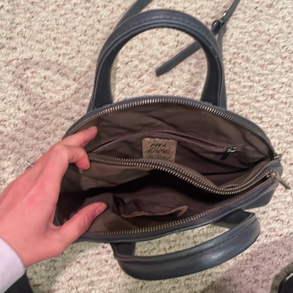 Dark blue, Matt & Nat bucket cross body bag. - Picture 2 of 4